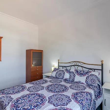 Apartamento Flatguest Benot 23 *